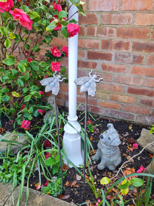 Bumblebee Plant Support Stakes | Garden Plant Support | Decorative plant Stakes | Metal Garden Art