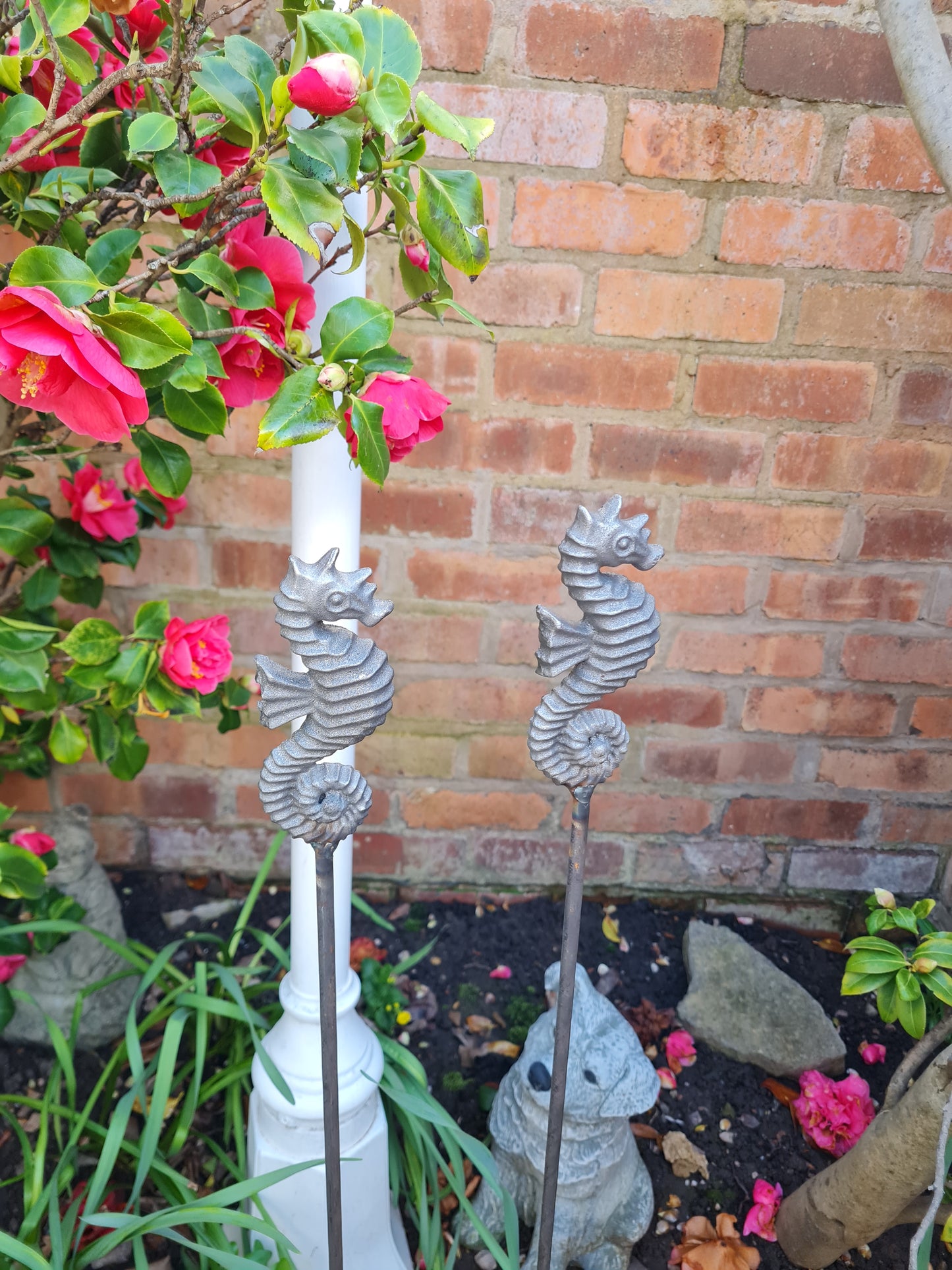 Seahorse Plant Support Stakes | Garden Plant Support | Decorative plant Stakes | Metal Garden Art