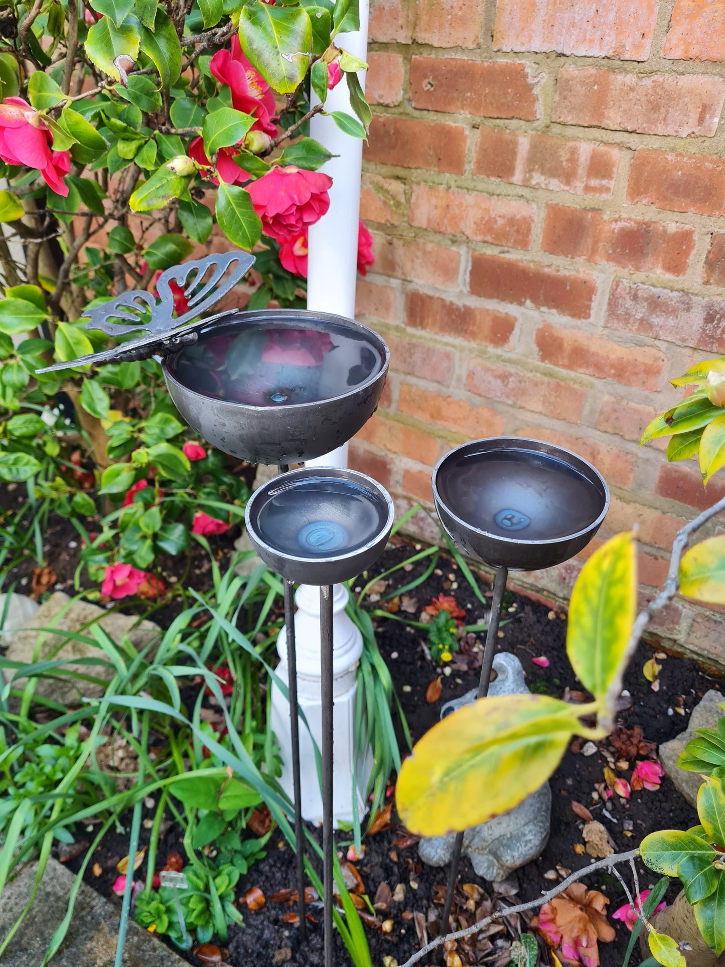 Butterfly Rain Catcher Set | Outdoor Garden Water Feature | Decorative Rain Catching Ornament | Bird Bath
