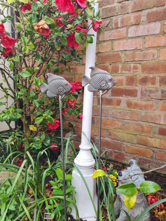 Fish Plant Support Stakes | Garden Plant Support | Decorative plant Stakes | Metal Garden Art