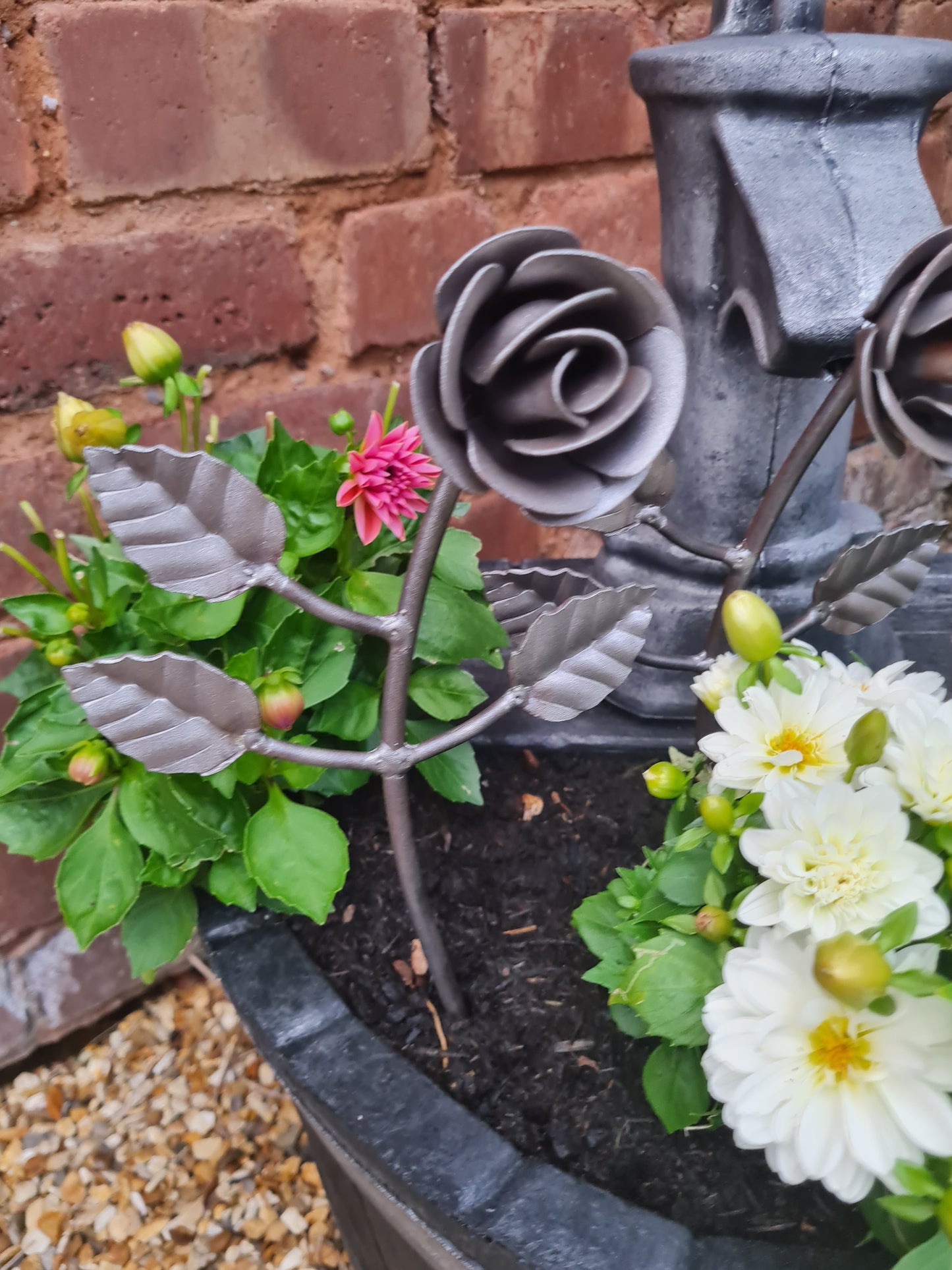 Rustic metal garden roses flowers set of 3