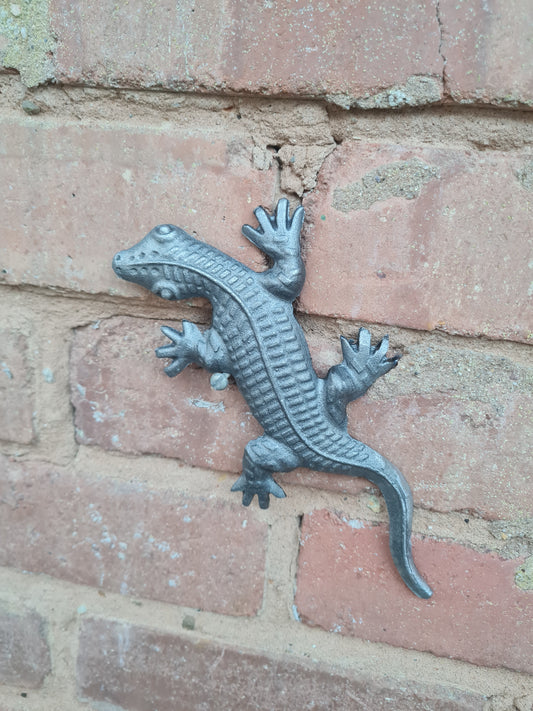 Cast Iron Garden Salamander Ornament | Rustic Metal Salamander Statue | Outdoor Garden Art