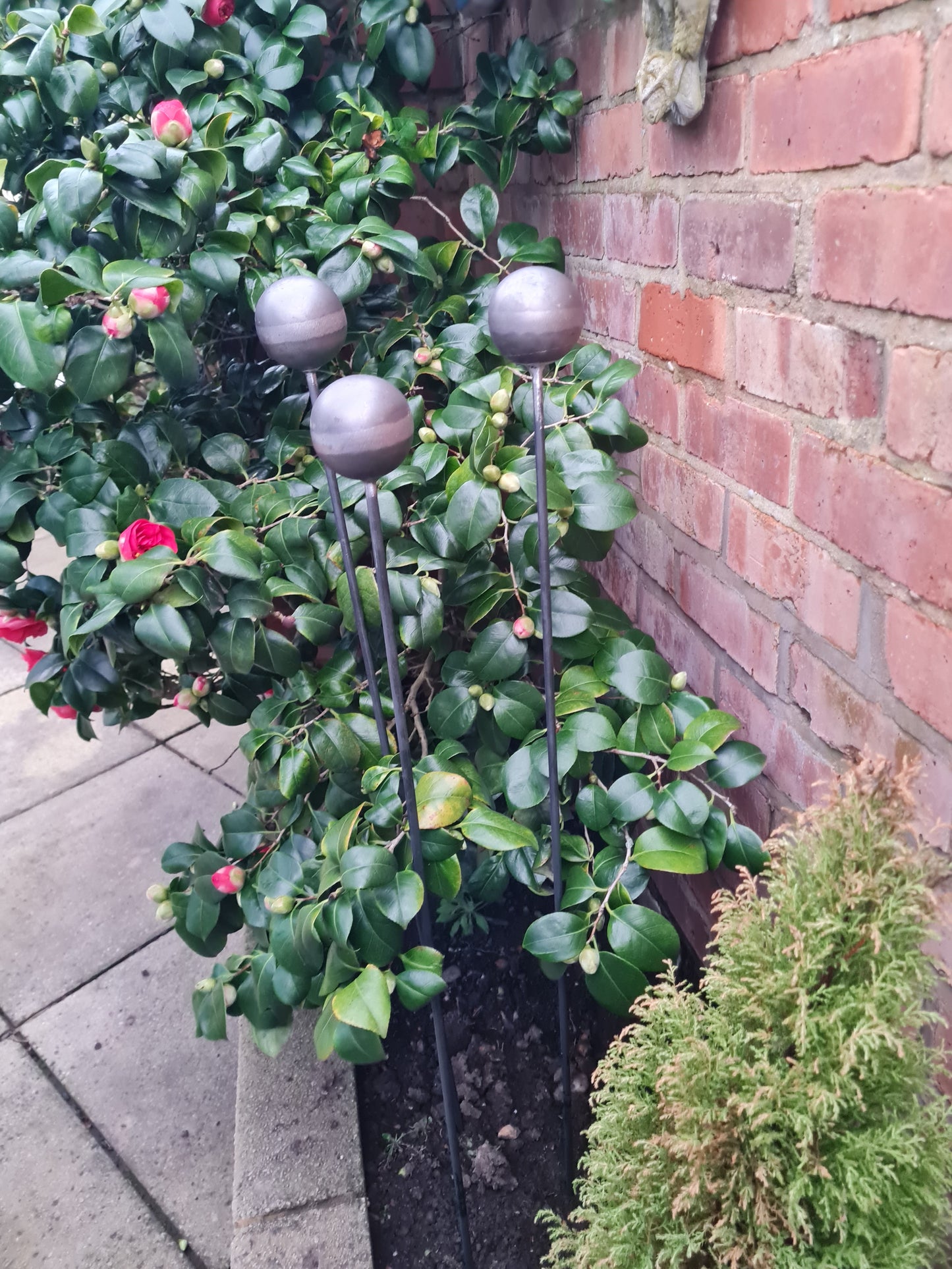 Ball Top Allium Plant Support Stakes | Garden Plant Support | Decorative plant Stakes | Metal Garden Art