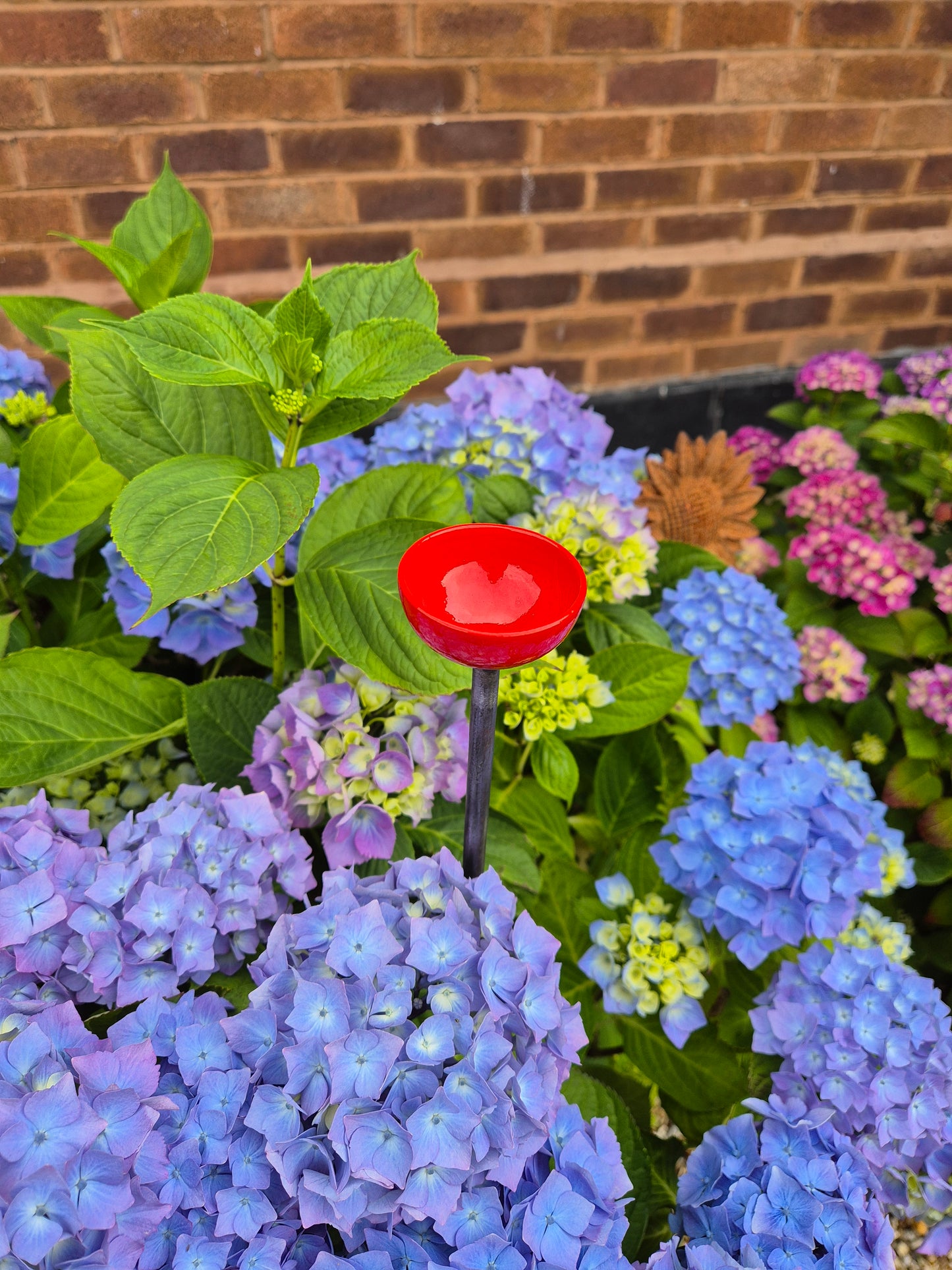 Bee Water Stations | Bumblebee Feeder Cups | Bee Waterer