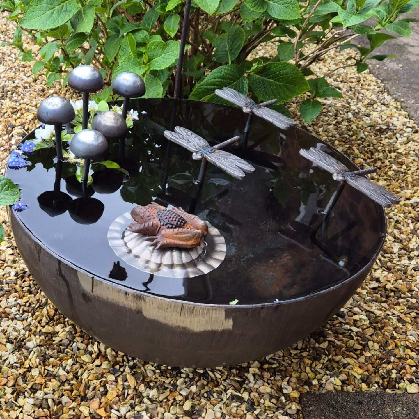 Metal Wildlife Pond 50cm | Garden Water Feature For Birds, Bees and Frogs | Rustic Steel Mini Pond | Outdoor Habitat For Wildlife