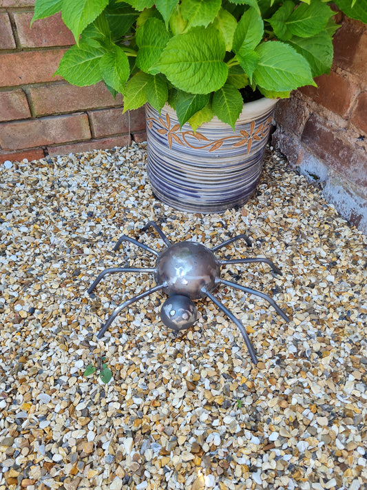 Rustic metal novelty spider garden ornament