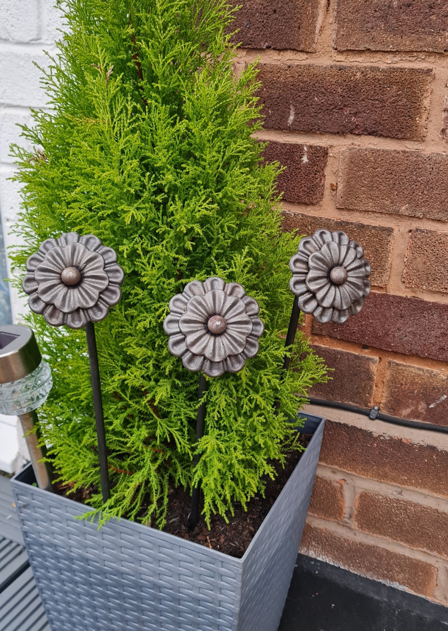 Rustic metal garden flowers set of 3