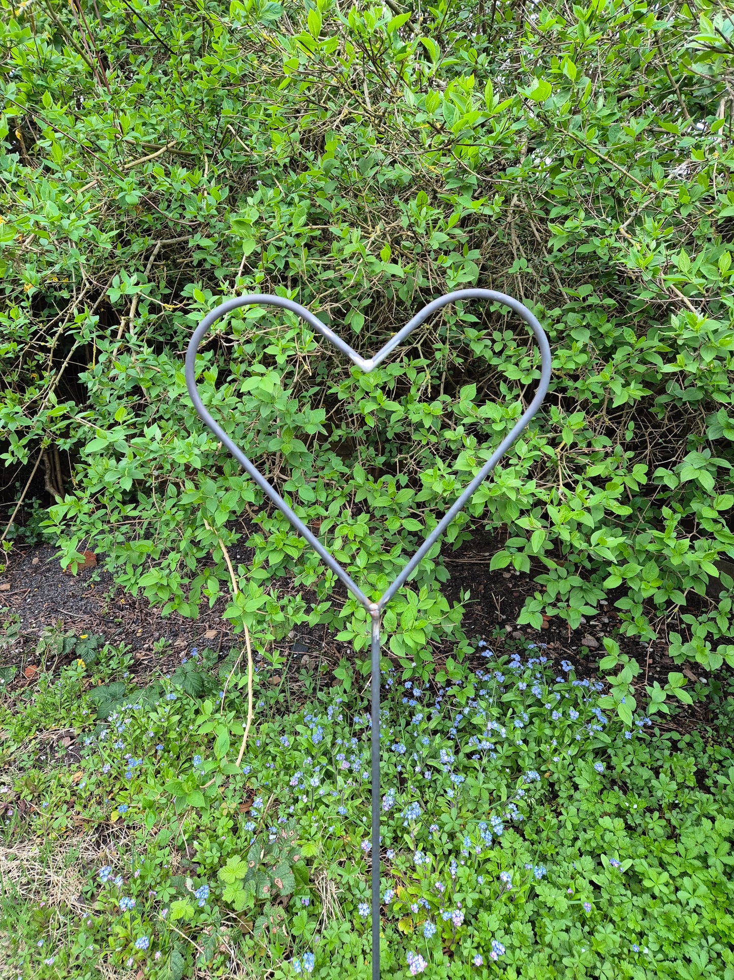 Heart top plant support stakes Set of 3